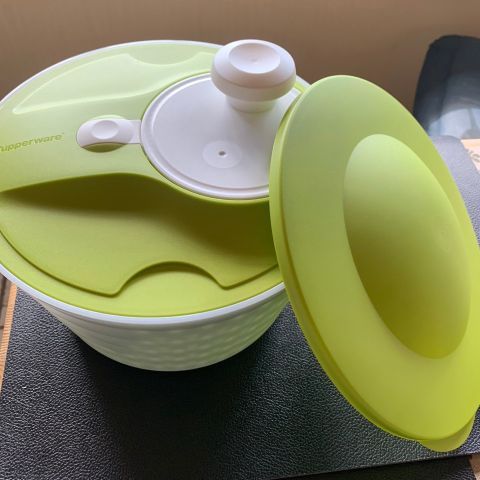 Tupperware salatslynge med tett lokk