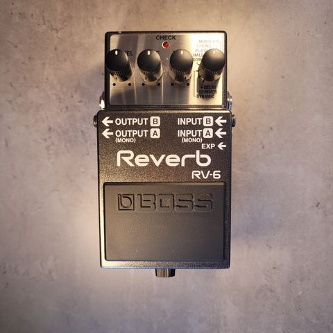 Boss Reverbpedal RV-6 (Ny pris)