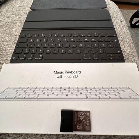 Magic Keyboard med Touch-ID