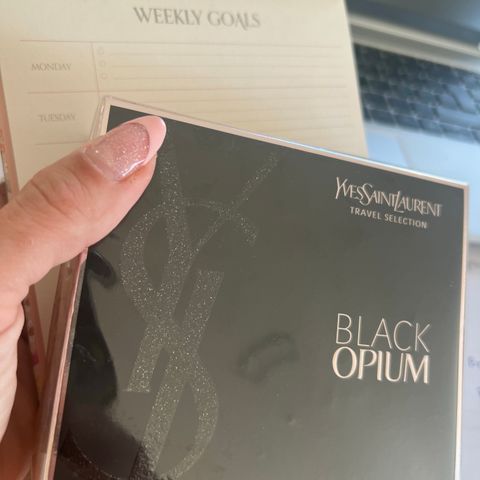 Parfyme Black Opium 50ml + body lotion