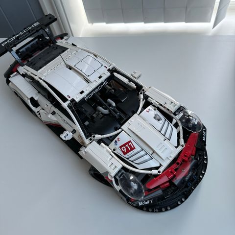 LEGO Porsche 911 RSR 42096 - nypris 2.349kr
