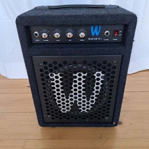 Warwick Blue Cab 15.1 15 Watt Bass Combo Amp