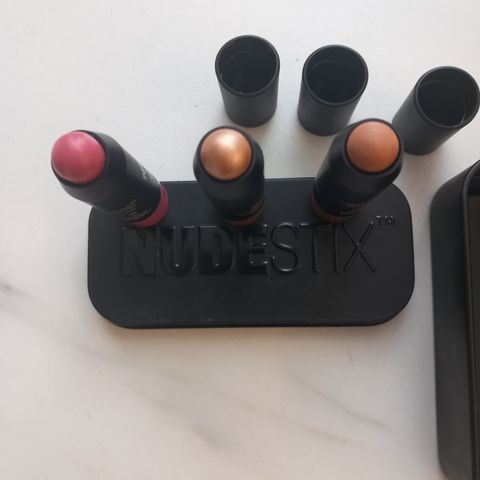 Nude stix sminkestifter