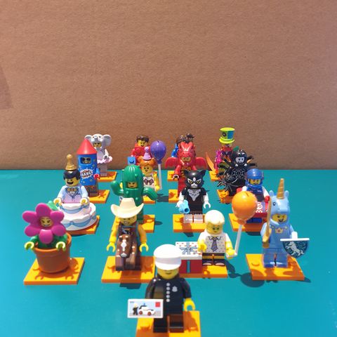 LEGO minifigures Serie 18 Fullt sett.