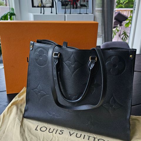 Louis Vuitton OnTheGo GM Black Monogram Giant