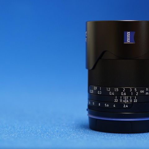 Zeiss Loxia 25mm f/2,4 til Sony E