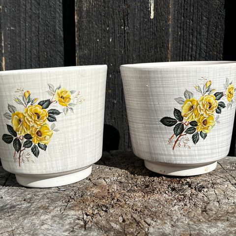 2 stk retro blomsterpotter i keramikk