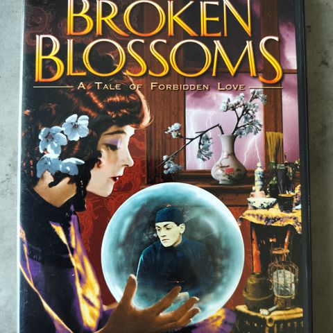 Broken Blossoms - Lillian Gish ( DVD) 1919 - A tale of forbidden love