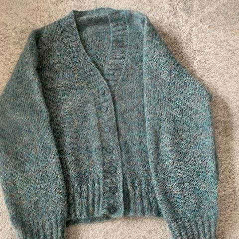 Hjemmestrikket Cardigan