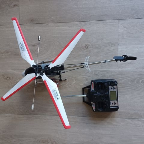 RC helikopter (mulighet for gratis)