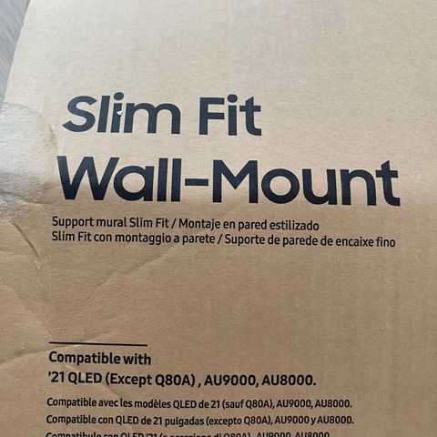 Slim fit wall mount