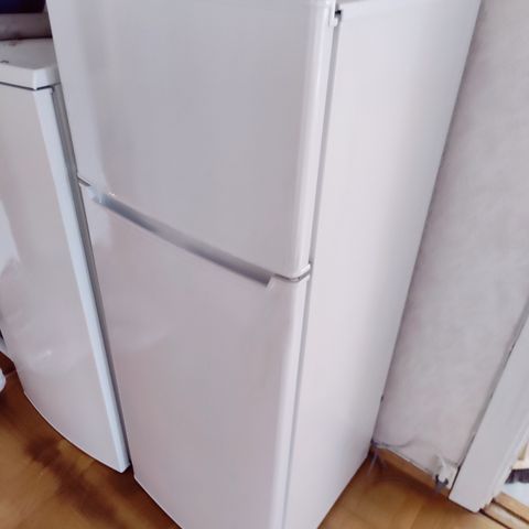 Small fridge,liten kombiskap 140 cm