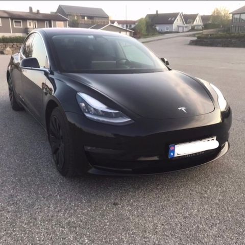 Tesla model 3 leies ut!