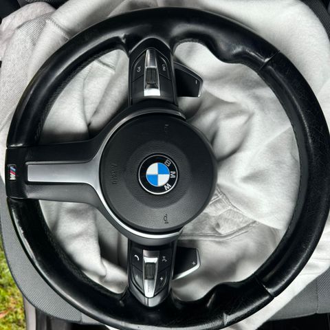 BMW f11/f10 facelift ratt m sport