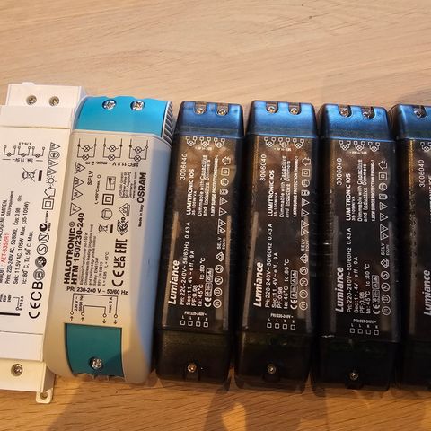 6 stk Omformer 230v til 12v selges