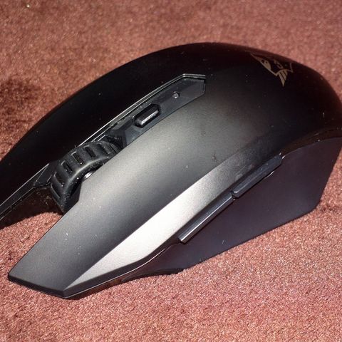 Selges billig: Trust GXT, Trådløs Gaming Mus / Wireless Gaming Mouse