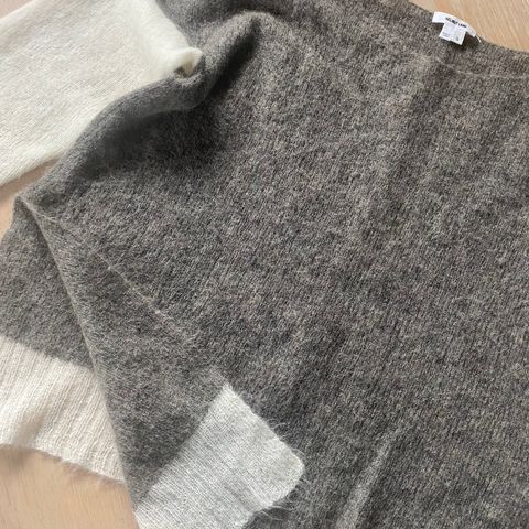 Nydelig Helmut Lang alpaca og mohair genser