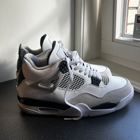 Jordan 4 Military Black