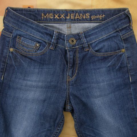 Mexx Straight jeans str W27 (målt lengde L31)