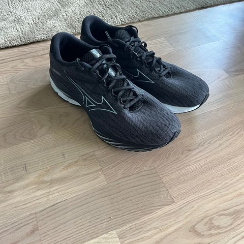 Mizuno joggesko str 44,5