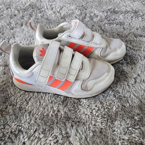 Adidas sko str.29