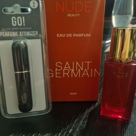 Nude Beauty Saint Germain