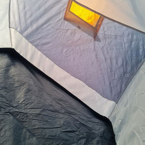6 personer telten