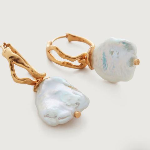 Keshi Pearl Large Hoop Earrings fra Monica Vinader