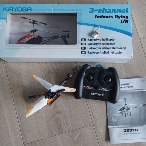 2 stk Modellhelikopter (mulighet for gratis)