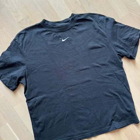 Nike t-skjorte - small