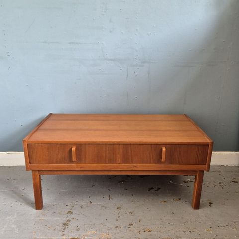 Teak benk med skuffer. Retro - Vintage - Mid Century Modern!!