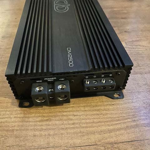 DD Audio DM2500 monoblokk