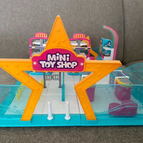 Mini Brands - Mini Toy Shop