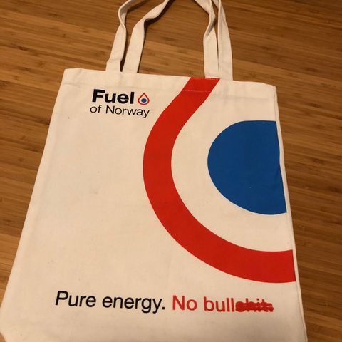 Fuel of Norway Tote bag