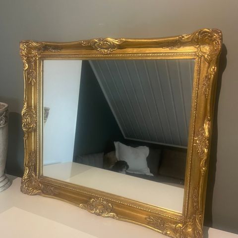 Gammelt retro Gull speil
