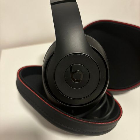 Beats studio 3