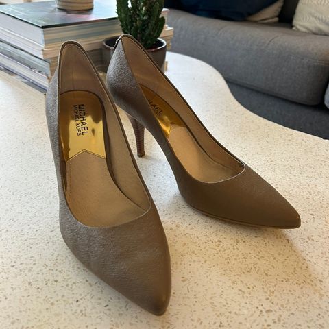 Michael Kors pumps - som nye