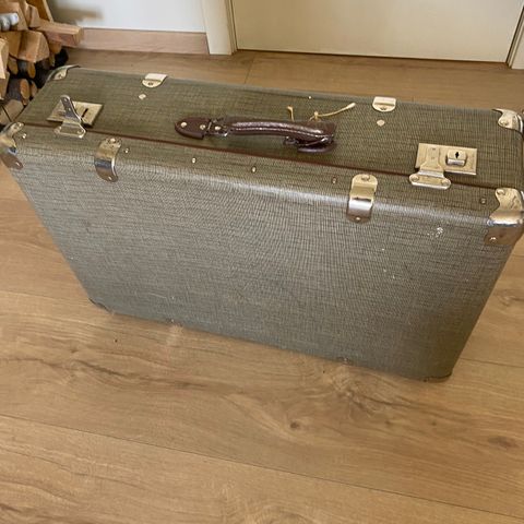 Superkul, gammel koffert