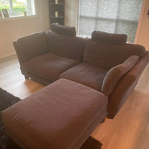 Kjempegod sofa -svært lite brukt