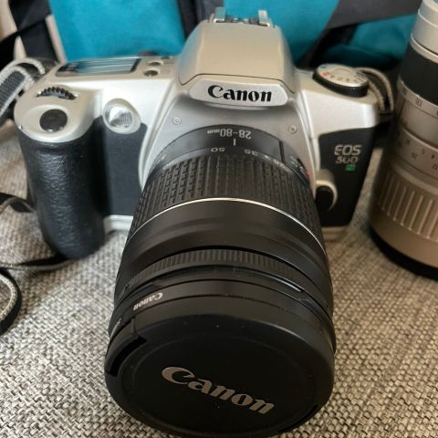Eldre Canon kamera med ekstra linse selges!