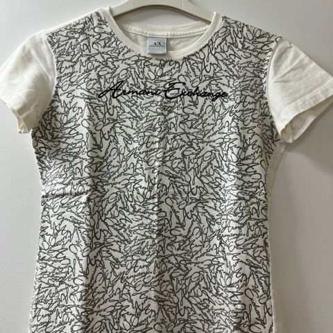 A X Armani Exchange t-shirt str XS (S) kr 200,-