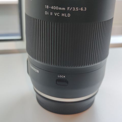 Tamron 18-400mm Objektiv til canon