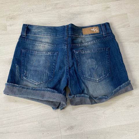 Never Denim Amy shorts