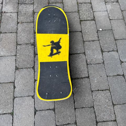 Skateboard