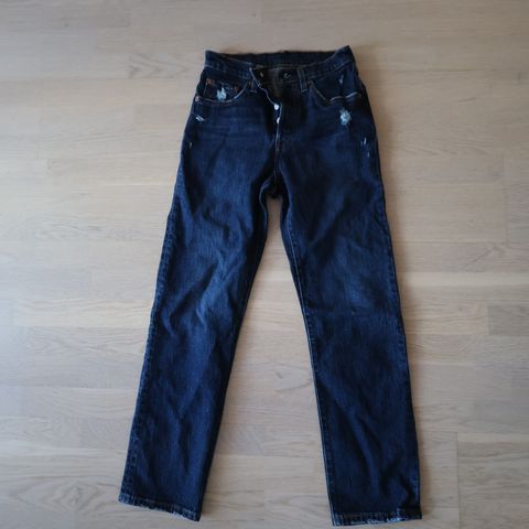 Levis 501 jeans