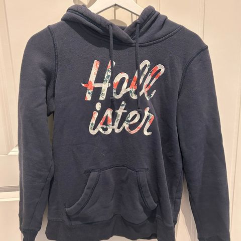 Hettegenser hollister str. S