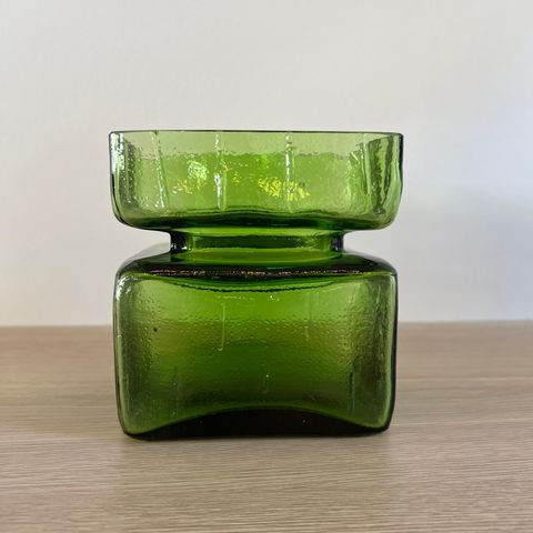 Retro glassvase i finsk design