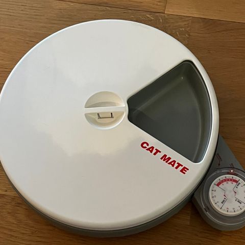 Fôringsautomat - Cat Mate C50 Automatic Pet Feeder Analogue Timer