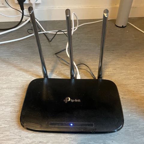 Wireless Internet Router / Trådløs Internett-ruter