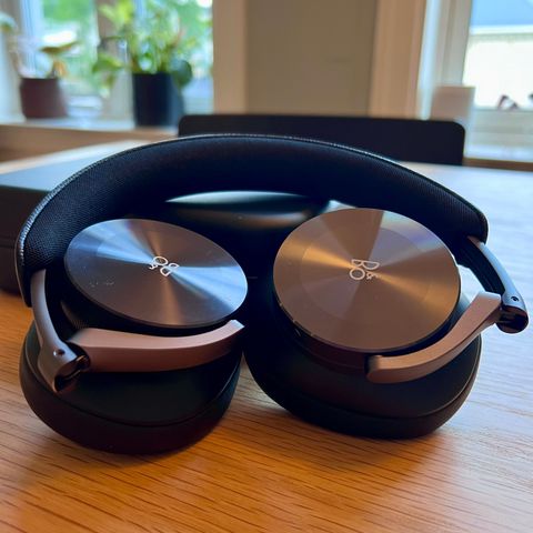 Bang & Olufsen BEOPLAY H95